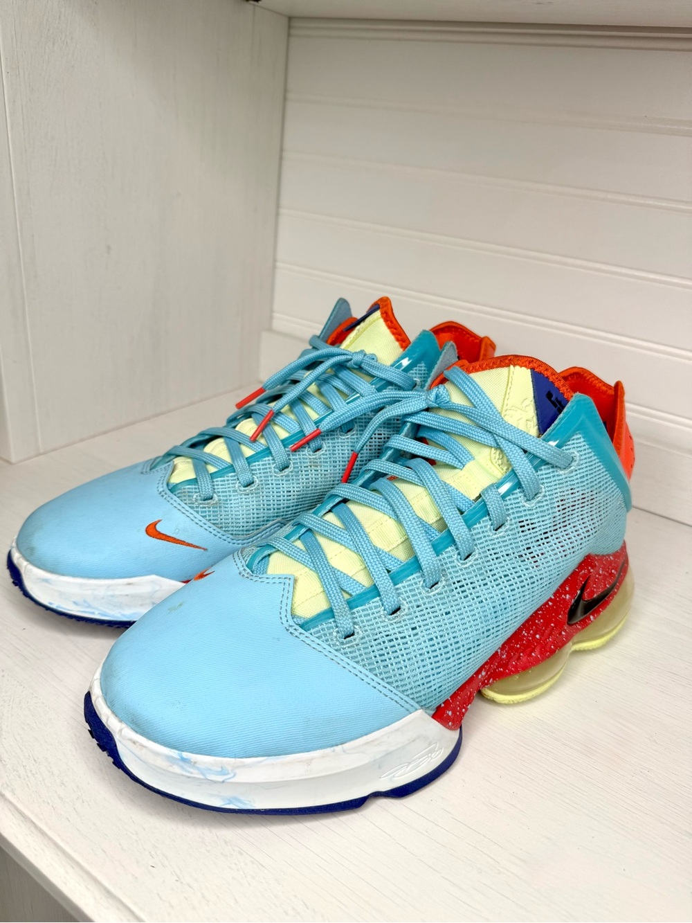 Nike LeBron 19 Low 'Blue Chill'  11.5 Mens. LeBron James Sneaker DO9829-400